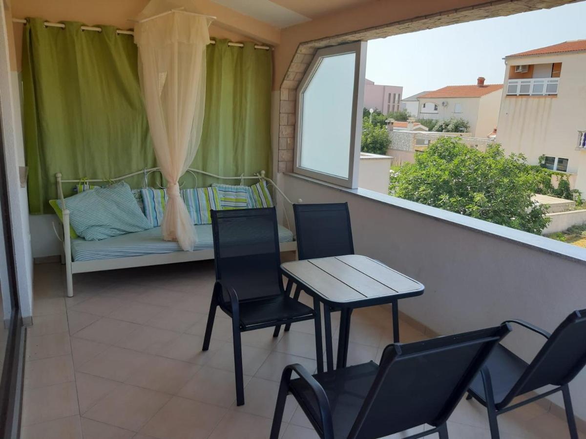 Apartment Tonko Vir Ngoại thất bức ảnh